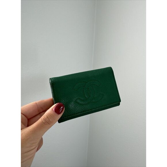 Chanel Green Caviar Logo Key Holder - Picture 2 of 13